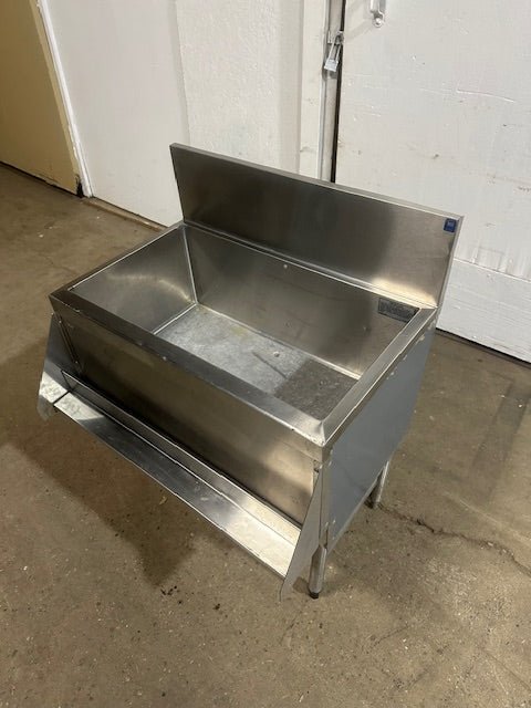 "PERLICK TS30CH8"H - DUTY COMMERCIAL STAINLESS STEEL DROP IN ICE BIN 26"W x 14"D - Second Life - Equipment - collection_name