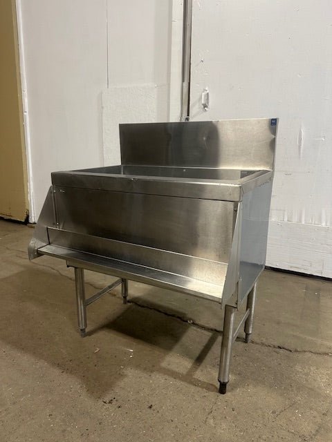 "PERLICK TS30CH8"H - DUTY COMMERCIAL STAINLESS STEEL DROP IN ICE BIN 26"W x 14"D - Second Life - Equipment - collection_name