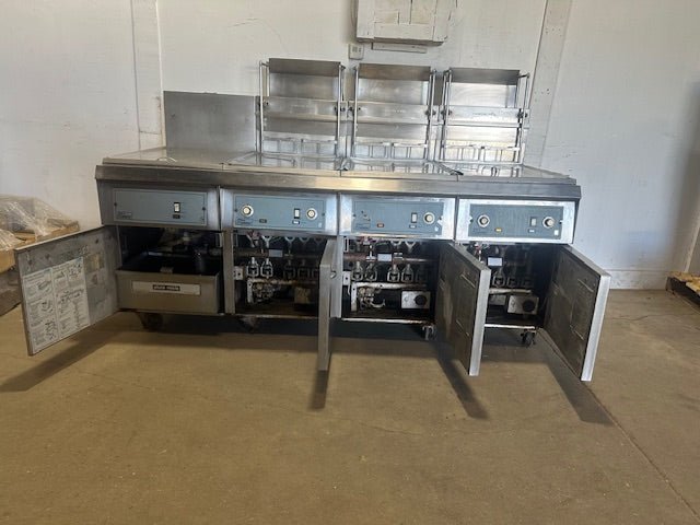 "PITCO F18SS - CLQV"H.D COMMERCIAL N GAS FRYER WITH DUMPSTER AND 6 BASKETS - Second Life - Equipment - collection_name