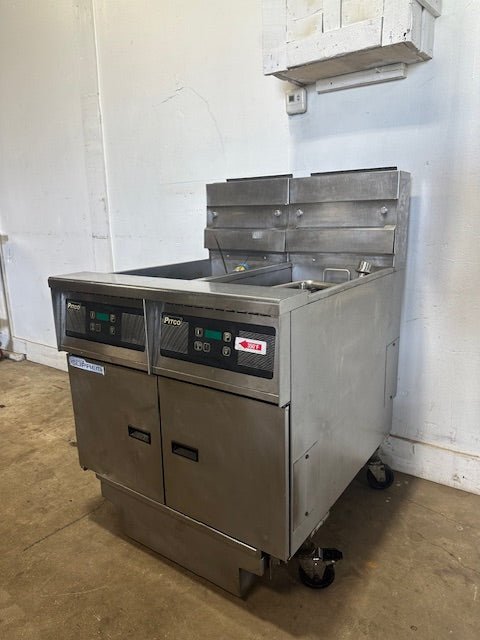 "PITCO MODEL SSH55" N GAS COMMERCIAL DEEP FRYER ON CASTER 50LBS,80000 BTU - Second Life - Equipment - collection_name