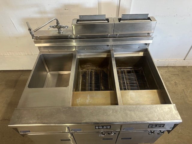 PITCO SSPG14 NAT GAS SOLSTICE SUPREME PASTA COOKER W/2 COOK BAYS + RINSE STATION - Second Life - Equipment - collection_name