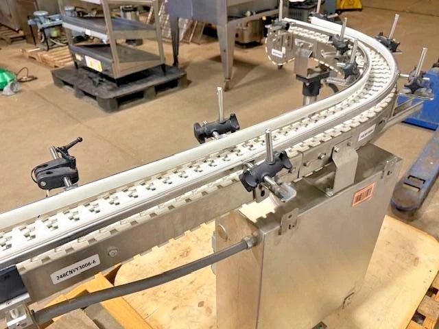 POWER FLEXLINK 90 DEGREE CONNER TURN FOOD GRADE 4"W x 90"L POWER CONVEYOR WITH MANUAL - Second Life - Equipment - collection_name