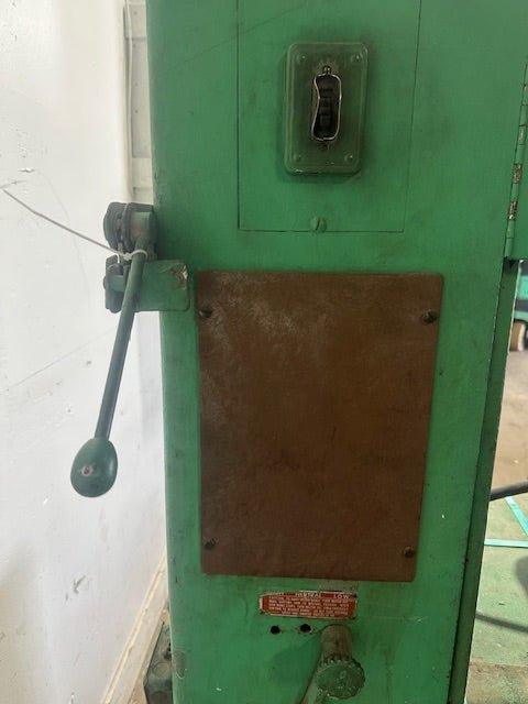 POWERMATIC MODEL 87 20" VERTICAL METAL BAND SAW VARIABLE SPEED - Second Life - Equipment - collection_name