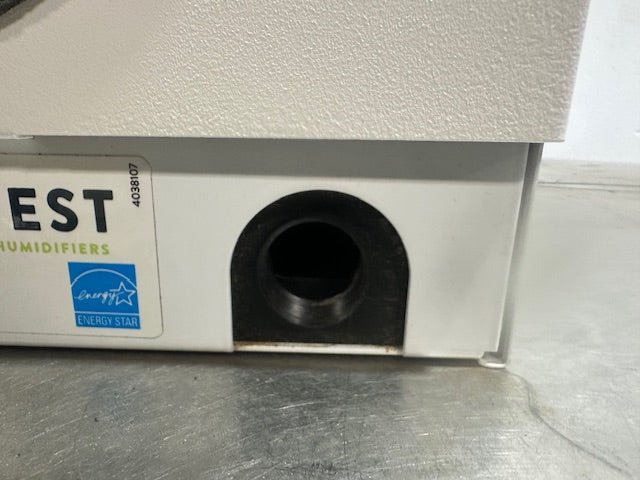 "QUEST 70"110 - 120 V 1 PH DEHUMIDIFIER 4033750 - WHITE - Second Life - Equipment - collection_name