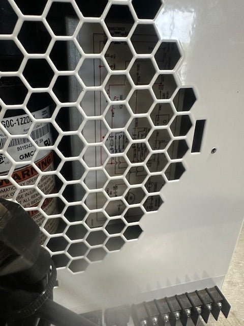 "QUEST 70"110 - 120 V 1 PH DEHUMIDIFIER 4033750 - WHITE - Second Life - Equipment - collection_name