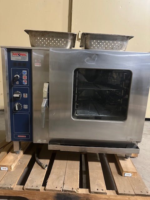 RATIONAL COMBINATION OVEN/STEAMER WITH 2 RACKS AND 2 PANS MODEL COS - 6 - Bargains R Ours - #collection_name#