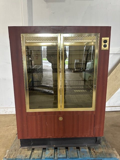 "REGAL SCLB - 36 - D"HD COMMERCIAL LIGHTED CURVED GLASS BAKERY DISPLAY CASE 115V 1PH - Second Life - Equipment - collection_name