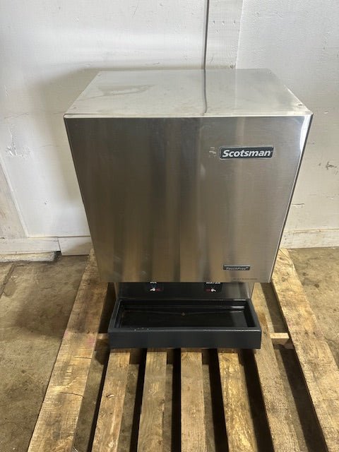 SCOTSMAN MDT5N25A - 1J COMMERCIAL AIR COOLED ICE MAKER/WATER DISPENSER 523LBS,&nbsp; - Second Life - Equipment - collection_name