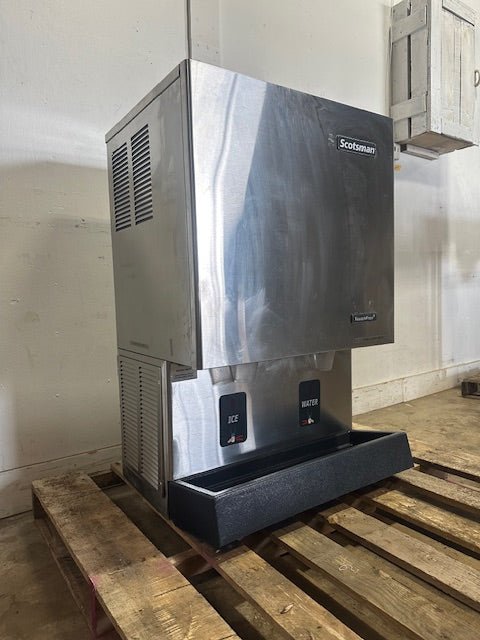 SCOTSMAN MDT5N25A - 1J COMMERCIAL AIR COOLED ICE MAKER/WATER DISPENSER 523LBS,&nbsp; - Second Life - Equipment - collection_name