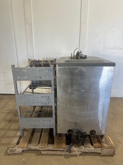 SERVEND MD - 150 6 FLAVOR SODA &amp; ICE DISPENSER W/ 6 SYRUP PUMPS and STAND - Second Life - Equipment - collection_name