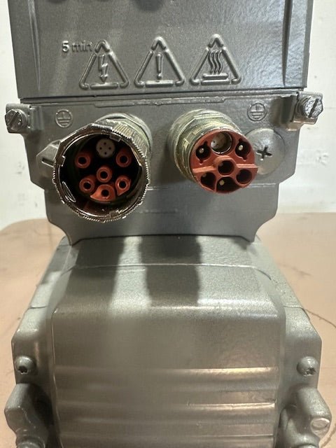 SEW - EURODRIVE CM3C0S - K/BZ/HR/DI/DSI/PK/EZ2Z SYNCHRONOUS SERVO MOTOR 2000 RPM - Second Life - Equipment - collection_name