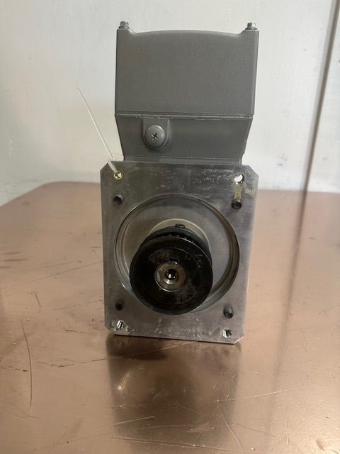 SEW - EURODRIVE CM3C0S - K/BZ/HR/DI/DSI/PK/EZ2Z SYNCHRONOUS SERVO MOTOR 2000 RPM - Second Life - Equipment - collection_name