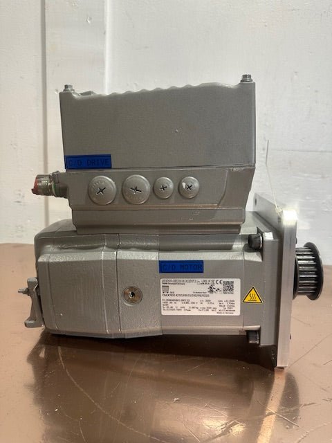 SEW - EURODRIVE CM3C0S - K/BZ/HR/DI/DSI/PK/EZ2Z SYNCHRONOUS SERVO MOTOR 2000 RPM - Second Life - Equipment - collection_name
