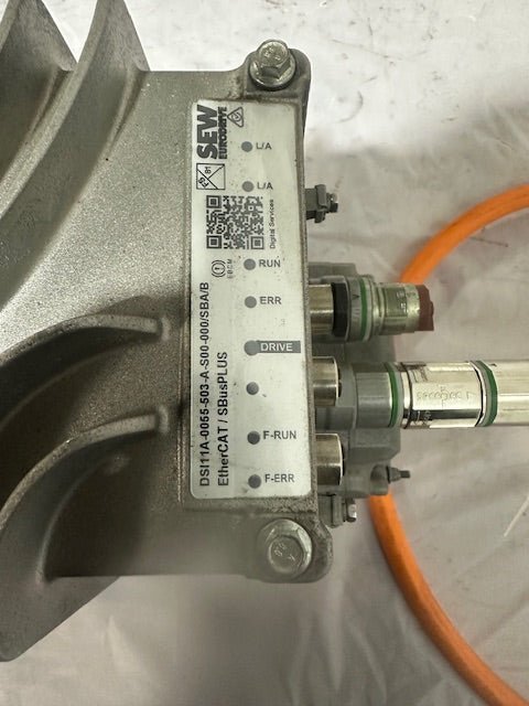 SEW - EURODRIVE CM3C80S - K/BZ/HR/DI/DSI/PK/EZ2Z SYNCHRONOUS SERVO MOTOR 2000 RPM - Second Life - Equipment - collection_name