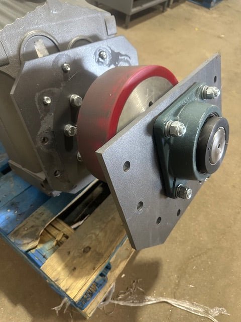 SEW - EURODRIVE FAZ97 DRL160M4BE20HR/TF/EG7S/AL PARALLEL SHAFT HELICAL GEARMOTOR - Second Life - Equipment - collection_name