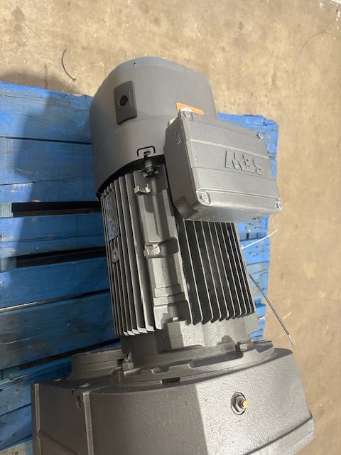 SEW - EURODRIVE FAZ97 DRL160M4BE20HR/TF/EG7S/AL PARALLEL SHAFT HELICAL GEARMOTOR - Second Life - Equipment - collection_name