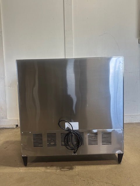 "SILVER KING SKMAJ3"18 GALLONS 3 VALVE REFRIGERATED MILK DISPENSER,115V 1PH - Second Life - Equipment - collection_name
