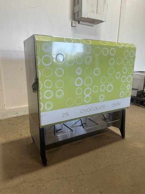 "SILVER KING SKMAJ3"18 GALLONS 3 VALVE REFRIGERATED MILK DISPENSER,115V 1PH - Second Life - Equipment - collection_name