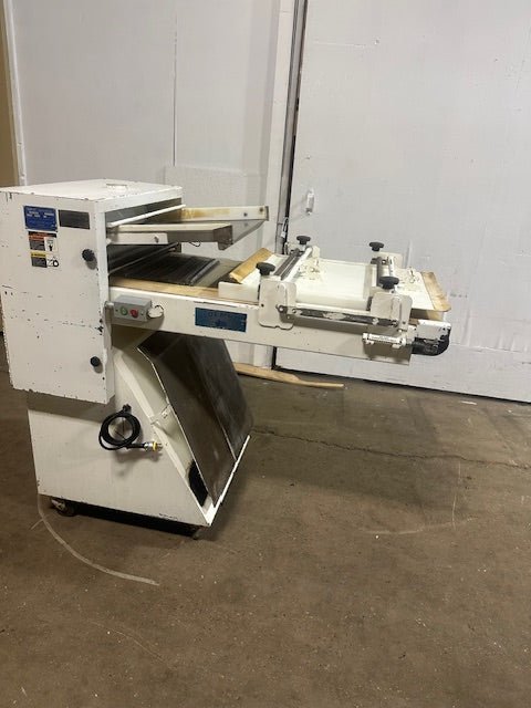 SIMPLEX 1 - 4 - 24 115V COMMERCIAL SHEETER MOULDER/DOUGH ROLLER WITH 4 PRESS PLATES - Second Life - Equipment - collection_name