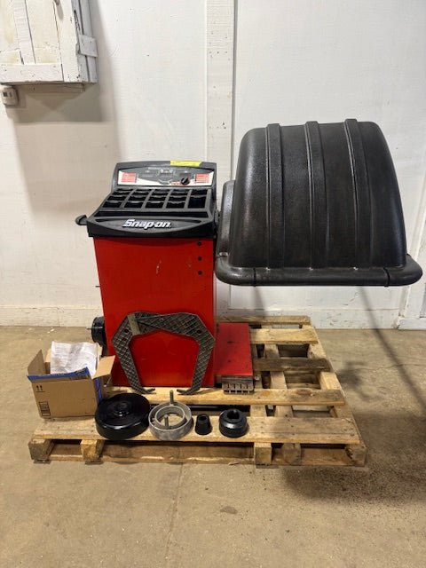 Snap - on EEWB304A Computer Wheel Balancer for Passenger Car Light Truck 115V, 1PH - Second Life - Equipment - collection_name