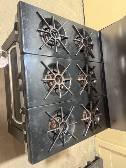 "SOUTHBEND" H.D COMMERCIAL 6 BURNERS STOVE WITH OVEN - Bargains R Ours - #collection_name#