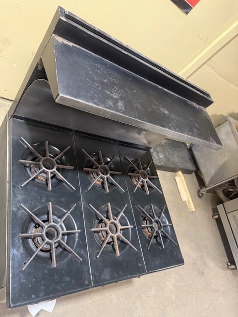 "SOUTHBEND" H.D COMMERCIAL 6 BURNERS STOVE WITH OVEN - Bargains R Ours - #collection_name#