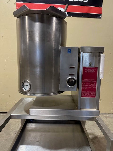 SOUTHBEND/CROWN ELECTRIC PH3 MANUAL TILT 5 GALLONS CAPACITY STEAM JACKETED KETTLE STATION WITH BOTTOM SLIDE OUT PAN - Bargains R Ours - #collection_name#