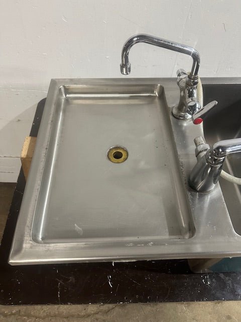 STAINLESS STEEL COMMERCIAL DROP - IN SINK WITH SIDEBOARD STATION AND FAUCET - Second Life - Equipment - collection_name