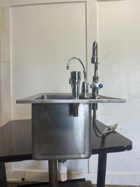 STAINLESS STEEL DROP IN HAND WASH SINK W/MULTIPLE FAUCETS - Second Life - Equipment - collection_name