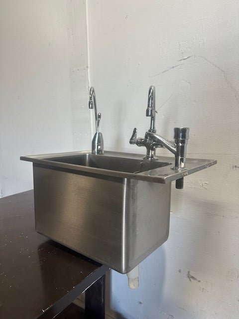 STAINLESS STEEL DROP IN HAND WASH SINK W/MULTIPLE FAUCETS - Second Life - Equipment - collection_name