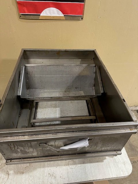 STAINLESS STEEL FRYER OIL FILTER DUMP STATION 15"H 26"W 36"D - Bargains R Ours - #collection_name#