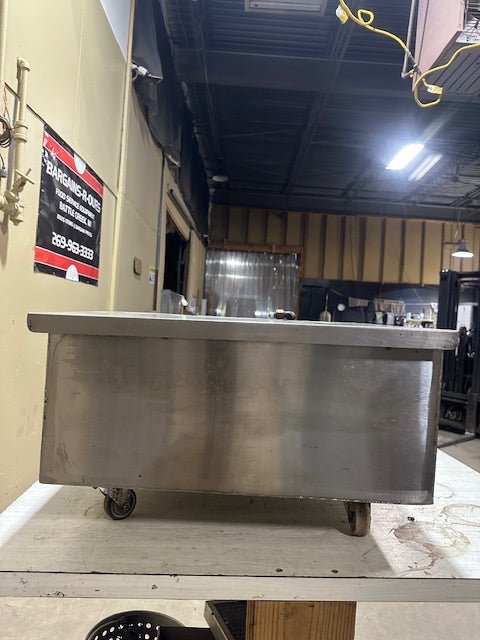 STAINLESS STEEL GREASE PAN TRAP ON CASTERS WITH LOCKABLE REMOVABLE SCREEN - Bargains R Ours - #collection_name#