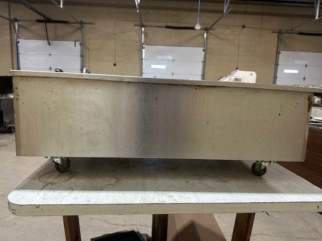 STAINLESS STEEL GREASE PAN TRAP ON CASTERS WITH LOCKABLE REMOVABLE SCREEN - Bargains R Ours - #collection_name#