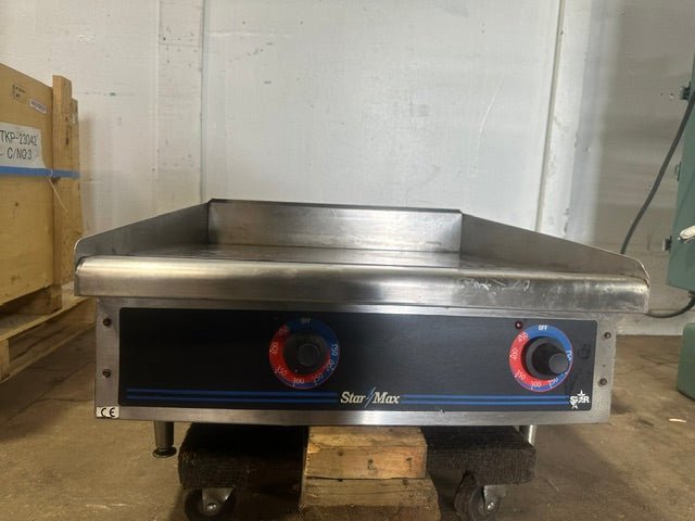 "STAR MAX" COMMERCIAL THERMOSTATIC ELECTRIC 24"W COUNTER TOP GRIDDLE ON LEGS - Second Life-Equipment-collection_name