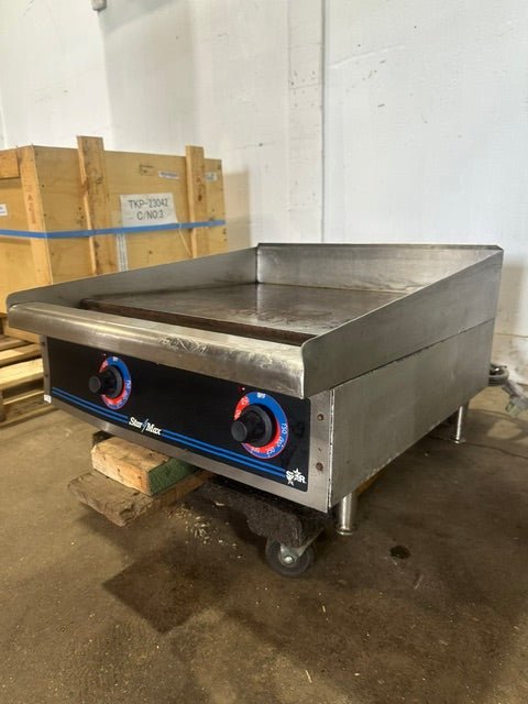 "STAR MAX" COMMERCIAL THERMOSTATIC ELECTRIC 24"W COUNTER TOP GRIDDLE ON LEGS - Second Life-Equipment-collection_name