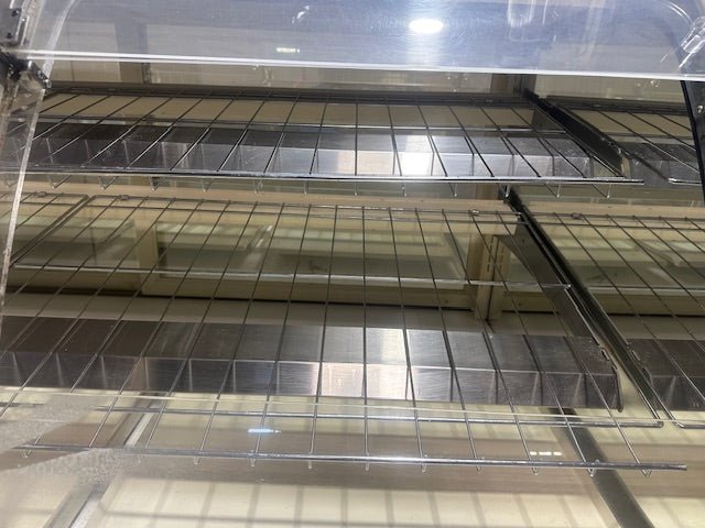 "STRUCTURAL CONCEPTS HVAD74SS" COMMERCIAL LIGHTED DONUT/ BAKERY DISPLAY CASE - Second Life - Equipment - collection_name