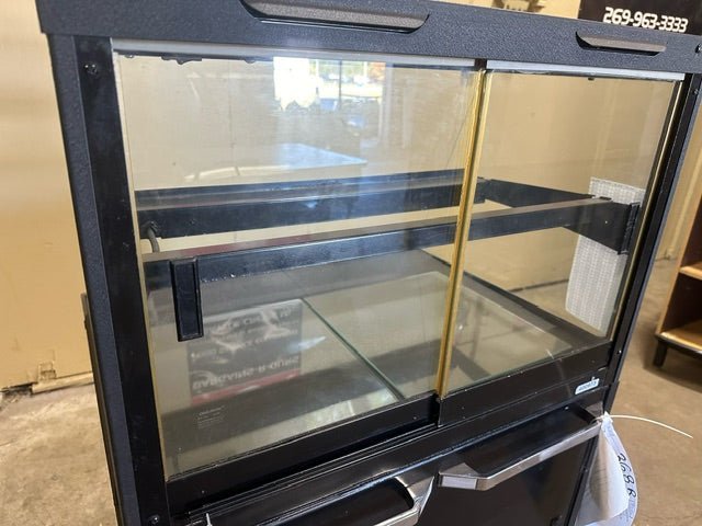 "STRUCTURAL CONCEPTS" OASIS BAKED GOOD DISPLAY WITH REFRIGERATED BOTTOM DISPLAY CASE - Bargains R Ours - #collection_name#