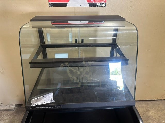 "STRUCTURAL CONCEPTS" OASIS BAKED GOOD DISPLAY WITH REFRIGERATED BOTTOM DISPLAY CASE - Bargains R Ours - #collection_name#