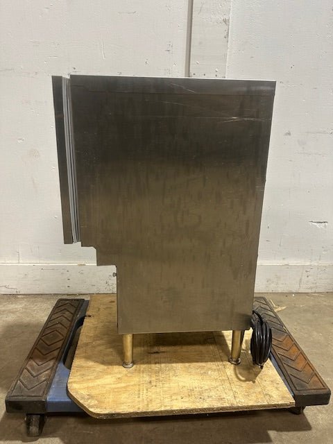 "SURESHOT AC10" COMMERCIAL COUNTERTOP REFRIGERATED LIQUID DISPENSER, 120V 1PH - Second Life - Equipment - collection_name