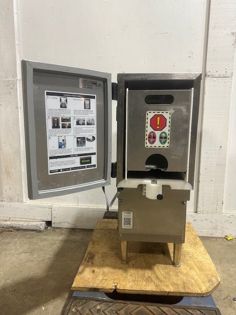 "SURESHOT AC10" COMMERCIAL COUNTERTOP REFRIGERATED LIQUID DISPENSER, 120V 1PH - Second Life - Equipment - collection_name