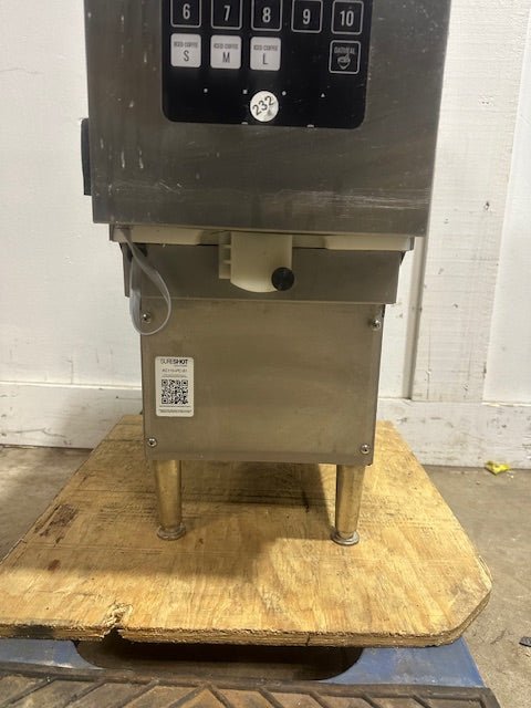 "SURESHOT AC10" COMMERCIAL COUNTERTOP REFRIGERATED LIQUID DISPENSER, 120V 1PH - Second Life - Equipment - collection_name