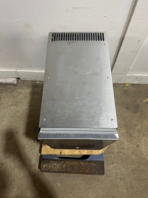 "SURESHOT AC10" COMMERCIAL COUNTERTOP REFRIGERATED LIQUID DISPENSER, 120V 1PH - Second Life - Equipment - collection_name