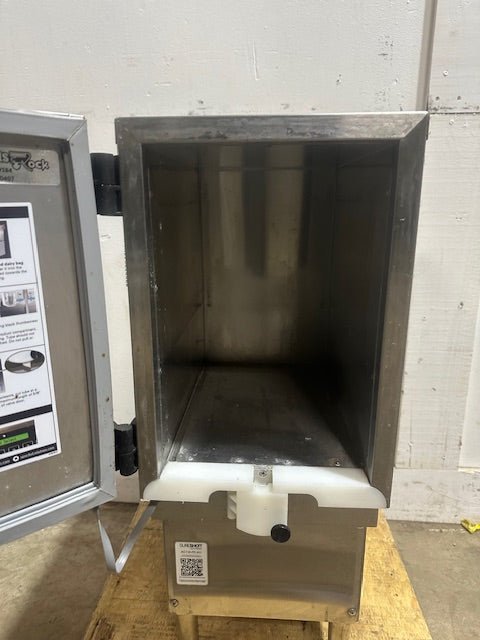 "SURESHOT AC10" COMMERCIAL COUNTERTOP REFRIGERATED LIQUID DISPENSER, 120V 1PH - Second Life - Equipment - collection_name