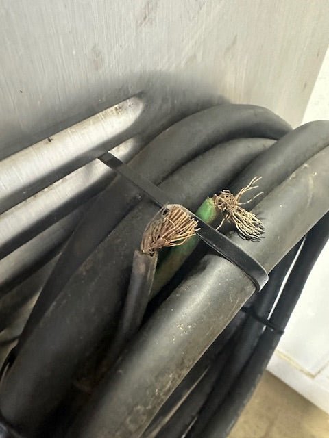 "TAYLOR 349 - 27" W COOLED 4FLAVOUR CARBONATED FROZEN BEVERAGE SLUSHIE MACHINE,1PH - Second Life - Equipment - collection_name