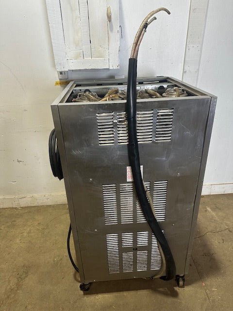 "TAYLOR 349 - 27" W COOLED 4FLAVOUR CARBONATED FROZEN BEVERAGE SLUSHIE MACHINE,1PH - Second Life - Equipment - collection_name