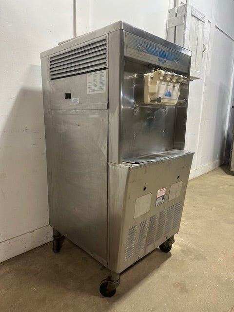"TAYLOR 754 - 27" H.D COMMERCIAL 1 PH SOFT SERVE ICE CREAM MACHINE, 208/230V - Second Life - Equipment - collection_name