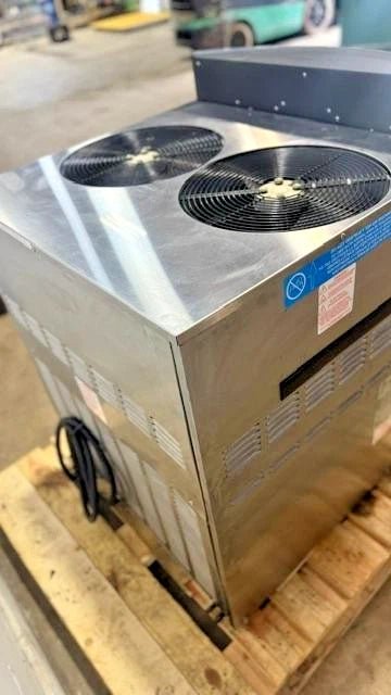 TAYLOR C302 - 27 AIR COOLED 4FLAVOUR CARBONATED FROZEN SLUSHIE MACHINE 1PH - Second Life - Equipment - collection_name