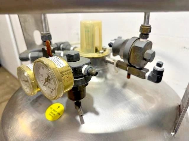 TAYLOR WHARTON XL50HP, CRNL73405C LIQUID CO2 STAINLESS STEEL VACCUME TANK 300PSI - Second Life - Equipment - collection_name