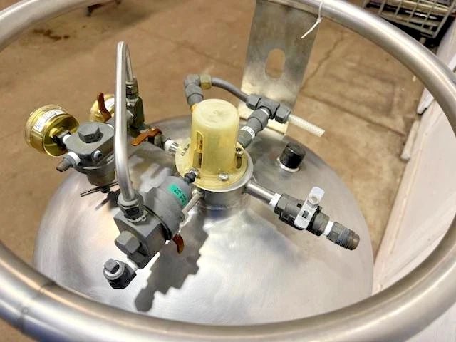 TAYLOR WHARTON XL50HP, CRNL73405C LIQUID CO2 STAINLESS STEEL VACCUME TANK 300PSI - Second Life - Equipment - collection_name