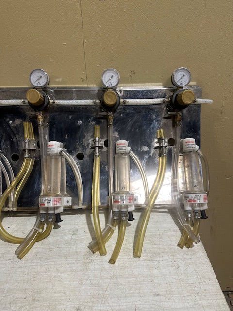 TECFLO **LOT OF 5** BEER WITH TAP - RITE CO2 GAUGE 19"H 40"W 5"D - Bargains R Ours - #collection_name#